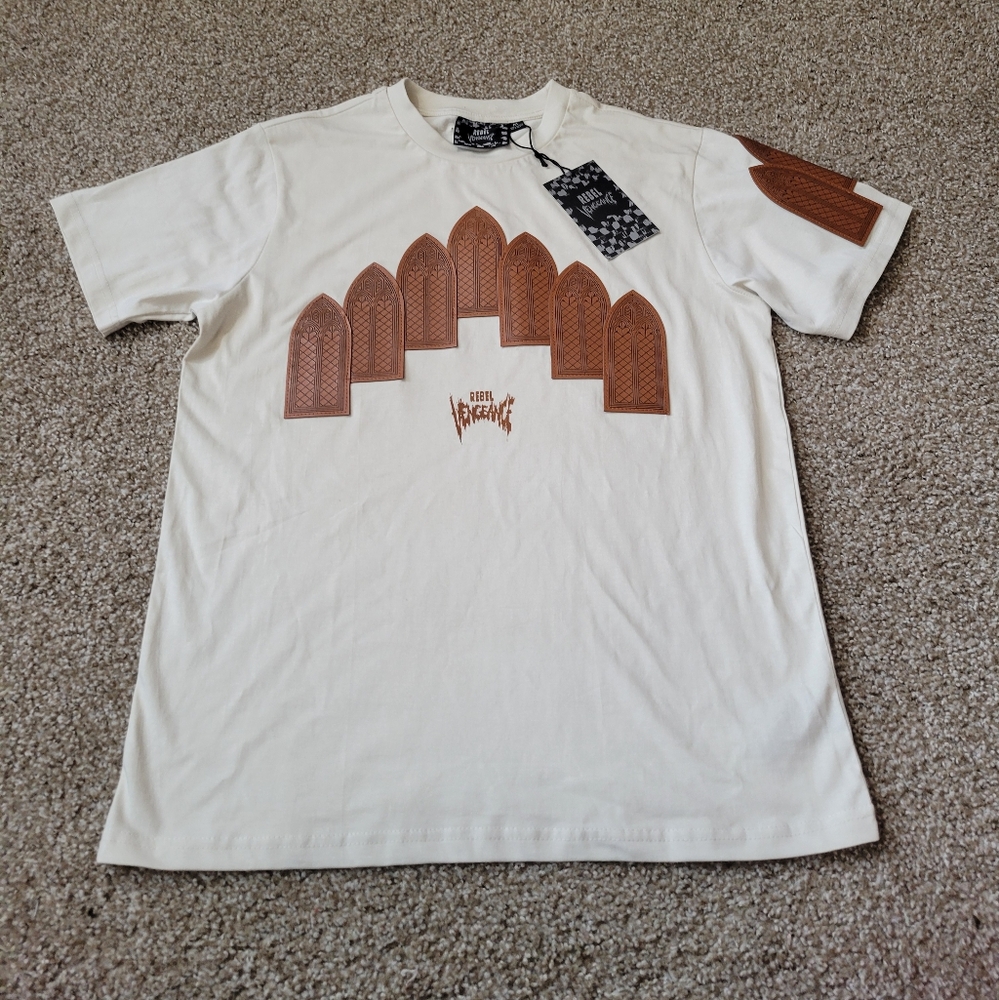 NWT Rebels Vengance White 3D Archs Brown Graphic T-Shirt
